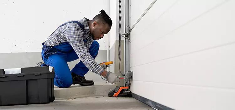 Expert Solutions for Every Garage Lock Need in Paradise, NL
